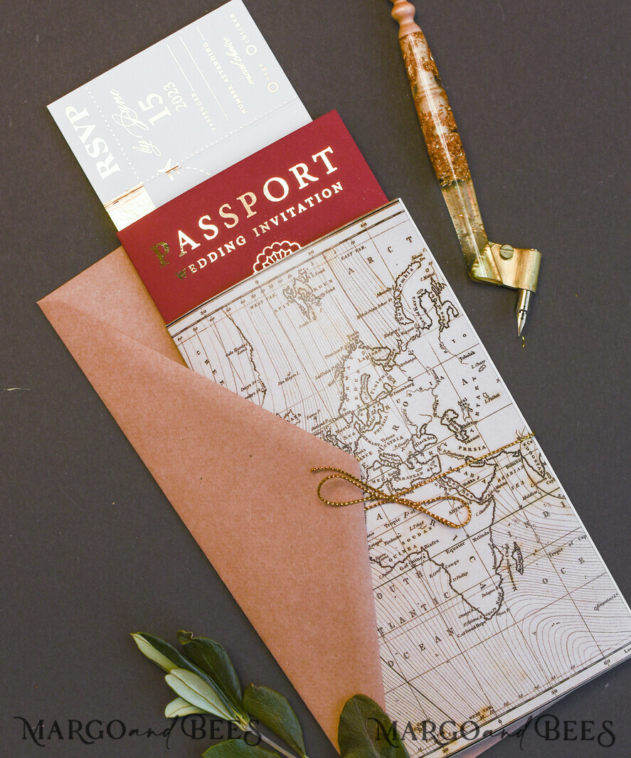 HOCHZEITS EINLADUNGEN Pass zur Liebe / Strandhochzeits-Einladungen Maroon Gold Reisepass Hochzeits Einladung, Karten für Hochzeiten mit Karte, Boarding Pass, Burgunder Reisepass Hochzeits Einladungen im Ausland, Einladungen für Zielhochzeiten, Reisekarten Hochzeitsstationery