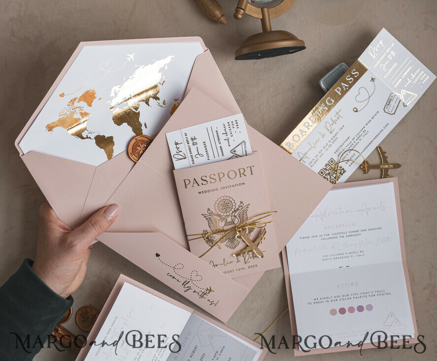 HOCHZEITS EINLADUNGEN Pass zur Liebe / Strandhochzeits-Einladungen Goldene Blühende Pink Passport Hochzeits Einladung, Goldene Hochzeitskarten Boarding Pass, Reise Pass Hochzeits Einladungen im Ausland, Ziel Hochzeits Einladungen, Reise Karte Hochzeitsstationery.