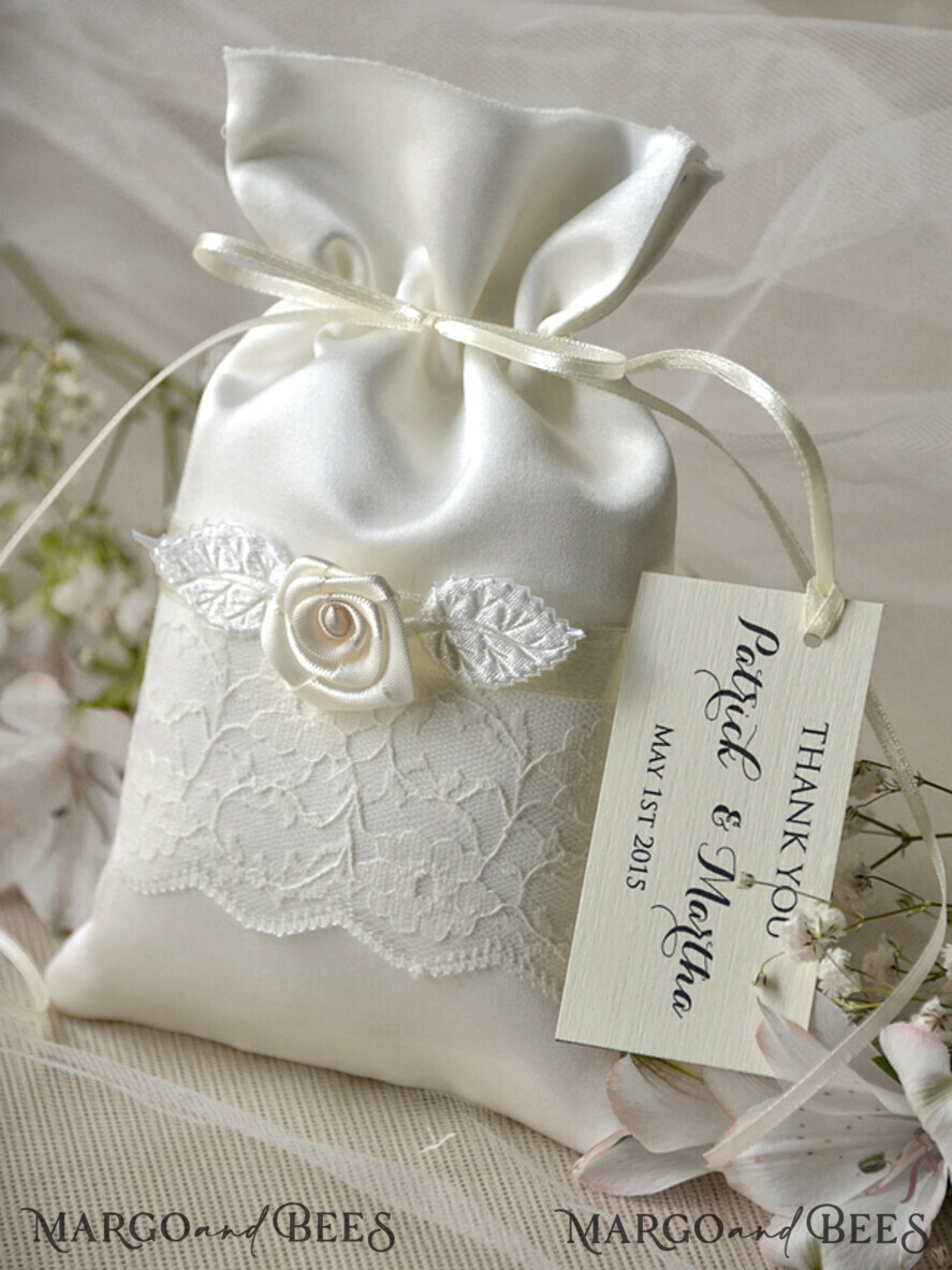 WEDDING FAVORS Favor Bags Satin and Lace wedding favors Lace Satin Bag