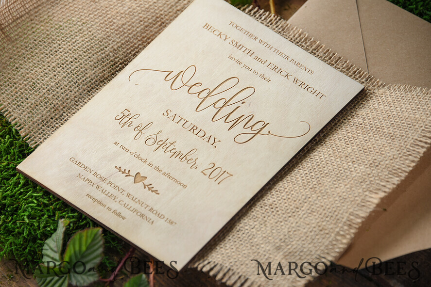 HOCHZEITS EINLADUNGEN Wald / Berge / Waldlandschaft Thema Einzigartige Hochzeitskarten, rustikale Holzbriefpapier