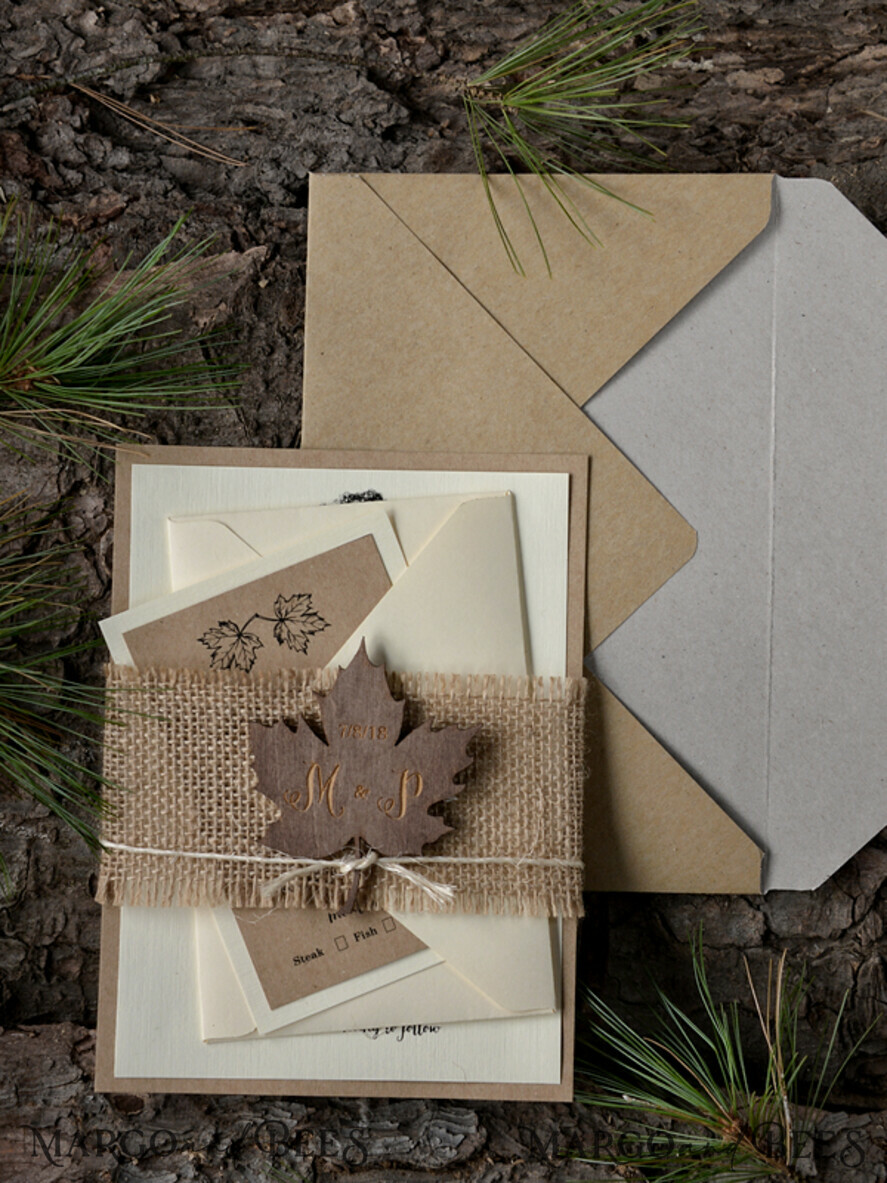 HOCHZEITS EINLADUNGEN Wald / Berge / Waldlandschaft Thema Anspruchsvolle Hochzeitseinladungen, natürliche rustikale Schreibwaren