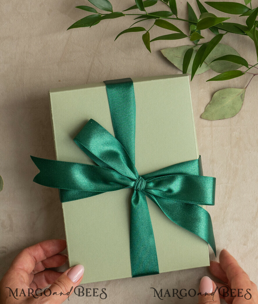 WEDDING INVITATIONS gold / rose gold / silver / glitter Arch Gold Acrylic wedding invitation suite, Velvet in Box Green Wedding Invites, Glamour Wedding Invitations, Greenery Wedding Set