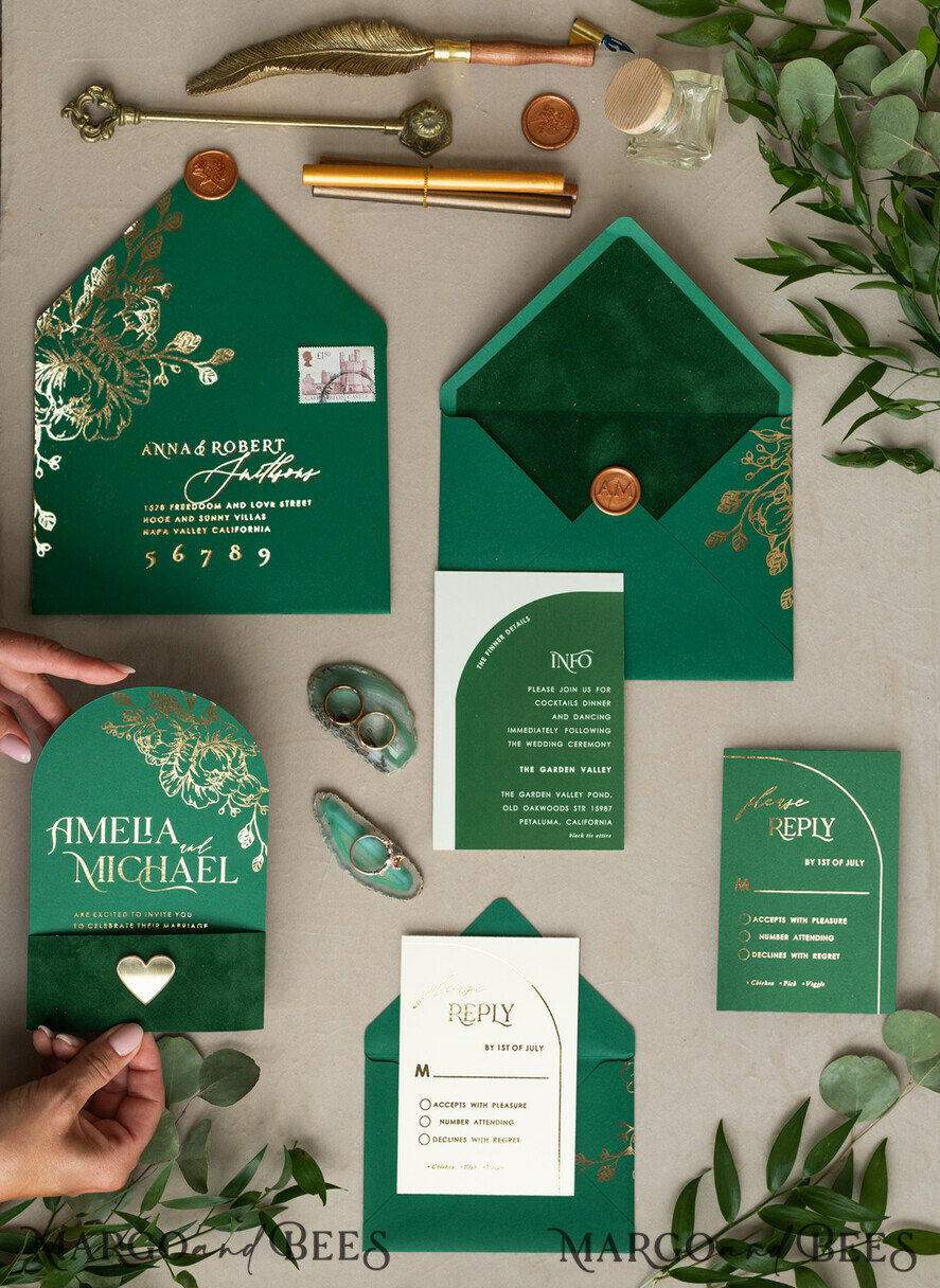 WEDDING INVITATIONS gold / rose gold / silver / glitter Arch Gold Greenery wedding invitation suite, Green Wedding Invites, Glamour Wedding Invitations, Greenery Wedding Set