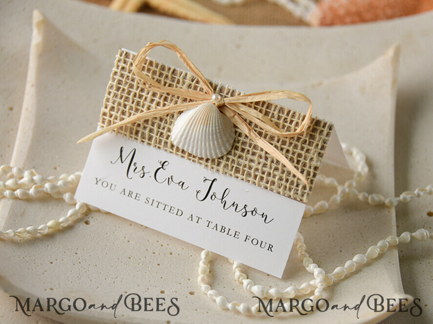 PLACE CARDS / TABLE CARDS Beach/marine/ Destionation Wedding Theme Marine White Place Cards with Seashell and Raffia Twine, Elegant Name Tags For Your Wedding Tables, Editable Text, Natural Burlap Sea Wedding Escort Cards