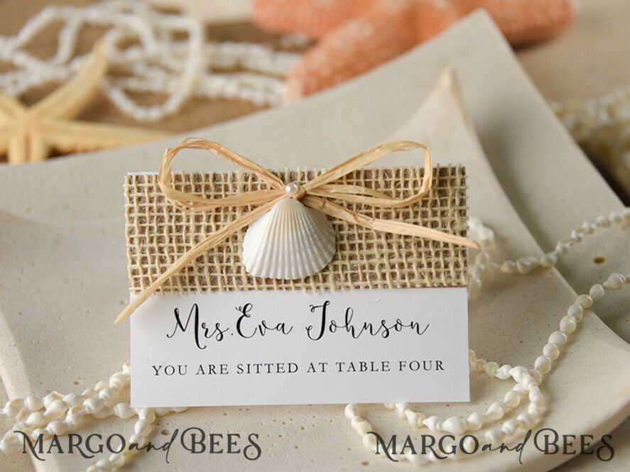 PLACE CARDS / TABLE CARDS Beach/marine/ Destionation Wedding Theme Marine White Place Cards with Seashell and Raffia Twine, Elegant Name Tags For Your Wedding Tables, Editable Text, Natural Burlap Sea Wedding Escort Cards