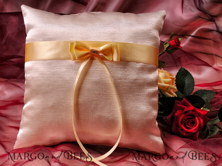 Presoanlised wedding Ring box for 2 or 3 rings