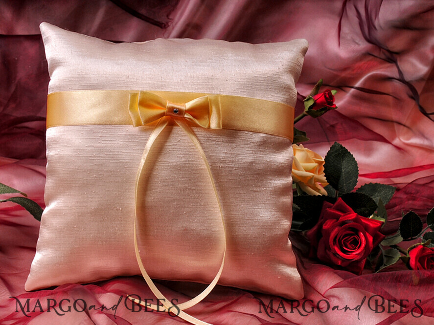 Presoanlised wedding Ring box for 2 or 3 rings
