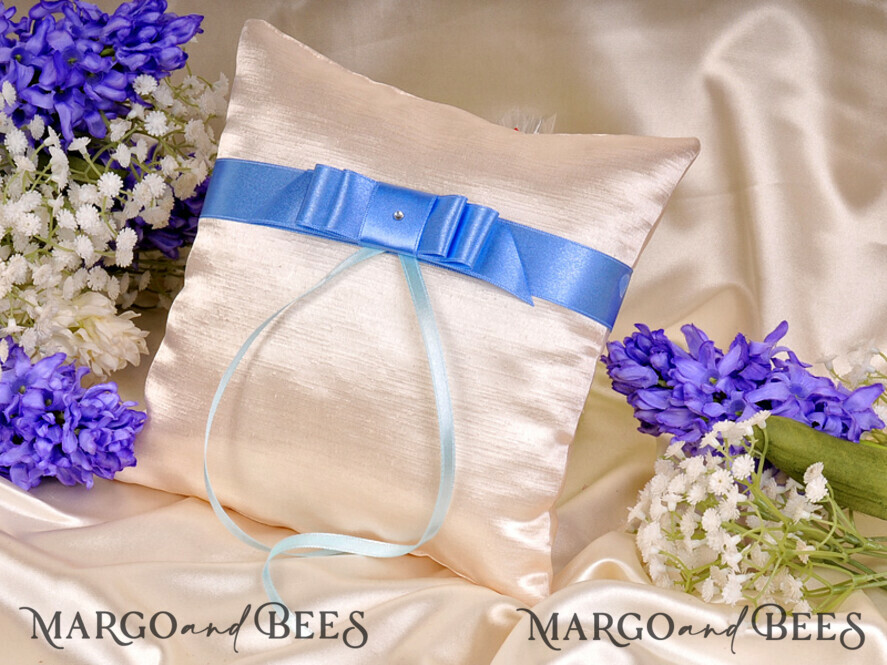 Presoanlised wedding Ring box for 2 or 3 rings