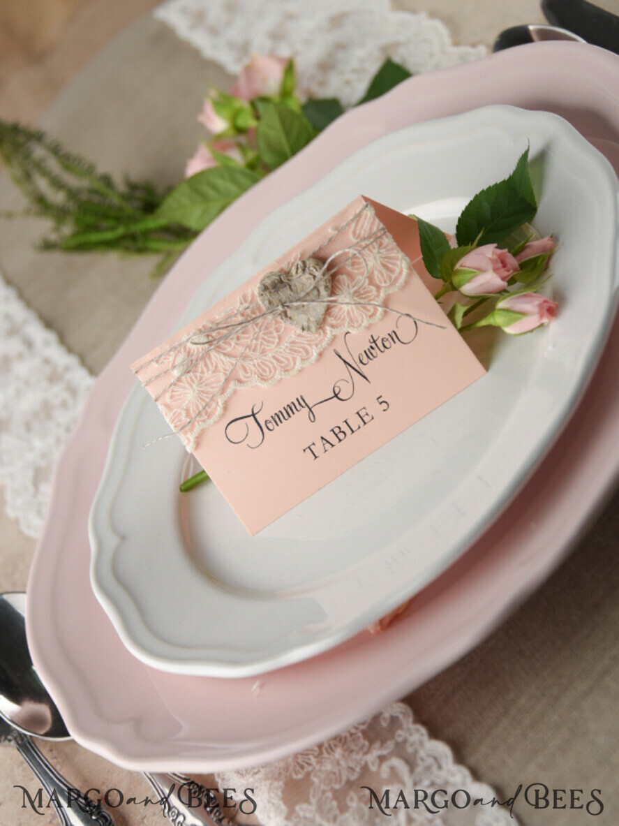 PLACE CARDS / TABLE CARDS rustic and lace Romantic Ecru Lace Wedding Place Cards, Blush Pink Name Tags with Natural Twine and Wooden Heart, Elegant Wedding Stationery, Rustic Escort Cards, Editable Text