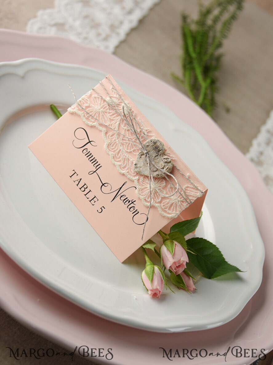 PLACE CARDS / TABLE CARDS rustic and lace Romantic Ecru Lace Wedding Place Cards, Blush Pink Name Tags with Natural Twine and Wooden Heart, Elegant Wedding Stationery, Rustic Escort Cards, Editable Text