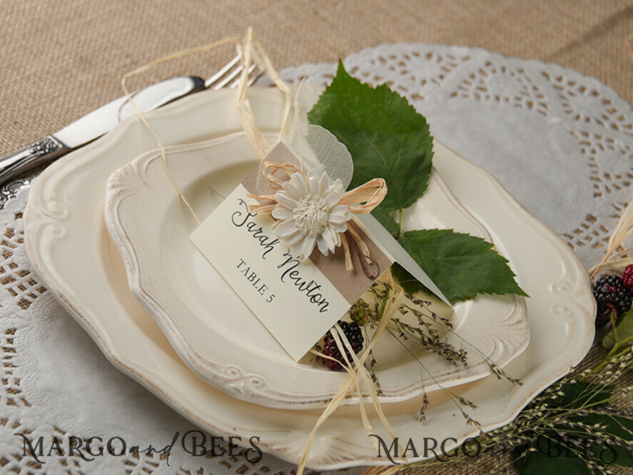 PLACE CARDS / TABLE CARDS rustic and lace Elegant Eco Brown Wedding Place Cards with Flower Decor, Ivory Wedding Name Tags with Raffia Twine, Rustic Wedding Stationery, Editable Text, Wedding Signage