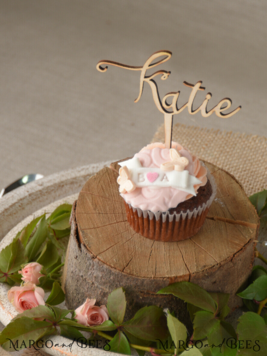 PLACE CARDS / TABLE CARDS Acrylic Gold Clear / Wood 3D Custom Wedding 3D Wood Place Sign, Rustic Name Wooden Escort Sign, Boho Laser Cut Name Sign, Laser Cut Guest Names Wedding Sign, Place Cards For Wedding Guests