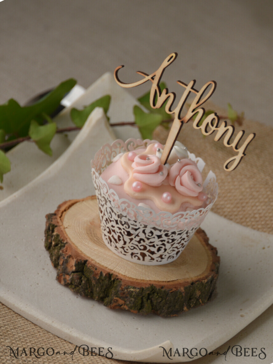 PLACE CARDS / TABLE CARDS Acrylic Gold Clear / Wood 3D Custom Wedding 3D Wood Place Cards with Stand, Rustic Name Wooden Escort Cards, Boho Laser Cut Name Cards, Guest Names Wedding Cards, Editable Text Wedding Card