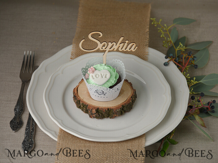 PLACE CARDS / TABLE CARDS Acrylic Gold Clear / Wood 3D Custom Wedding 3D Wood Place Cards with Stand, Rustic Name Wooden Escort Cards, Boho Laser Cut Name Cards, Guest Names Wedding Cards, Guest Names Escort Cards