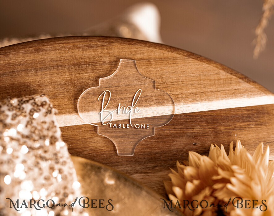 PLACE CARDS / TABLE CARDS Acrylic Gold Clear / Wood 3D Modern Acrylic Place Cards, Wedding Place Cards, Geometric Clear Acryl Name Cards, Premium Luxury Seating Cards, White Wording Transparent Custom Escort Cards