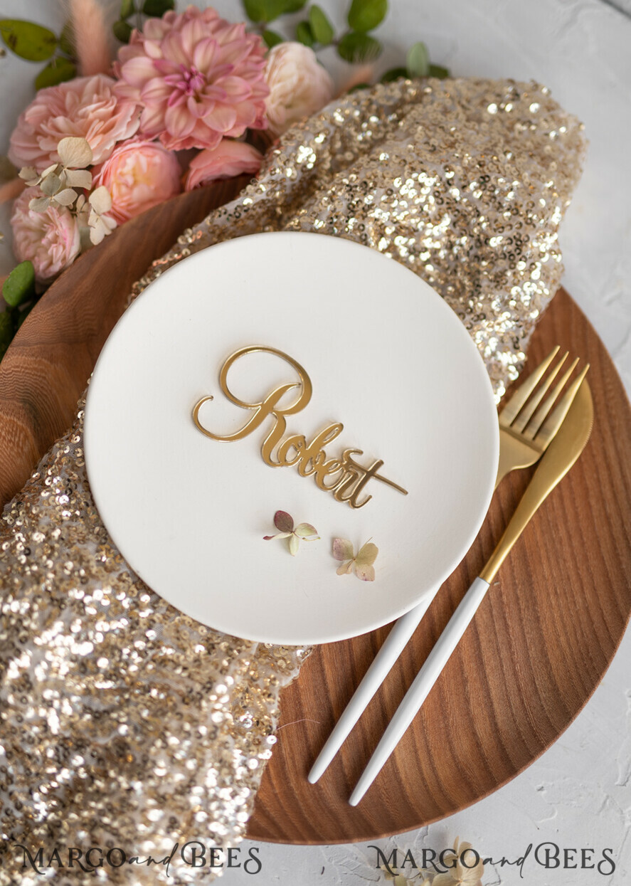 PLACE CARDS / TABLE CARDS Acrylic Gold Clear / Wood 3D Custom Elegant Gold Acrylic Place Card, Engraved Name Premium Luxury Seating Card, 3D Gold Acrylic Wedding Escort Cards, Luxury Gold Acryl Wedding Place Cards