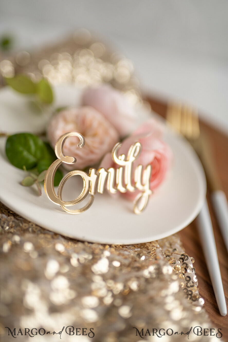 PLACE CARDS / TABLE CARDS Acrylic Gold Clear / Wood 3D Custom Elegant Gold Acrylic Place Card, Engraved Name Premium Luxury Seating Card, 3D Gold Acrylic Wedding Escort Cards, Luxury Gold Acryl Wedding Place Cards