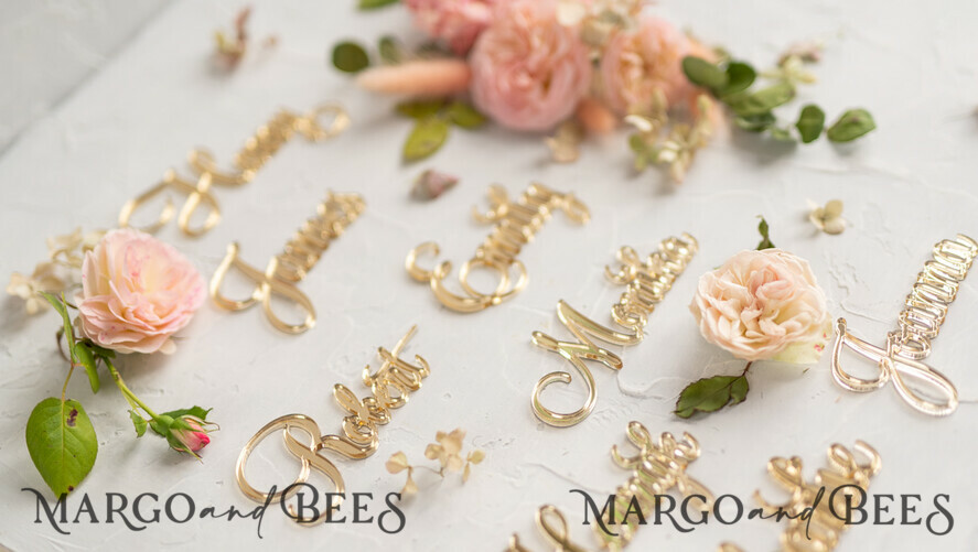 PLACE CARDS / TABLE CARDS Acrylic Gold Clear / Wood 3D Custom Elegant Gold Acrylic Place Card, Engraved Name Premium Luxury Seating Card, 3D Gold Acrylic Wedding Escort Cards, Luxury Gold Acryl Wedding Place Cards
