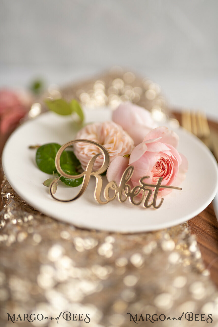 PLACE CARDS / TABLE CARDS Acrylic Gold Clear / Wood 3D Custom Elegant Gold Acrylic Place Card, Engraved Name Premium Luxury Seating Card, 3D Gold Acrylic Wedding Escort Cards, Luxury Gold Acryl Wedding Place Cards