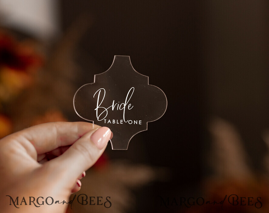 PLACE CARDS / TABLE CARDS Acrylic Gold Clear / Wood 3D Modern Acrylic Place Cards, Wedding Place Cards, Geometric Clear Acryl Name Cards, Premium Luxury Seating Cards, White Wording Transparent Custom Escort Cards