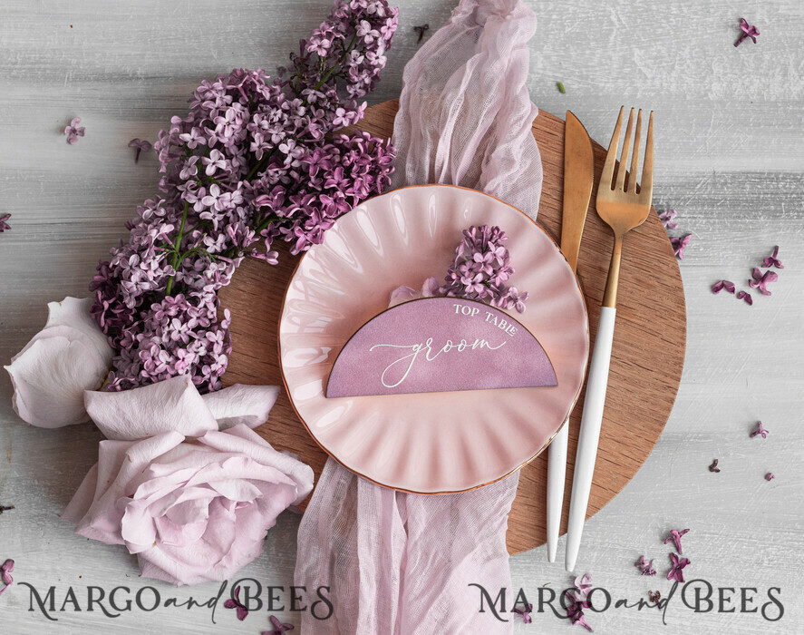 PLACE CARDS / TABLE CARDS Acrylic Gold Clear / Wood 3D Mauve Wedding Place Cards, Modern arch Velvet White Wording Place card without stand, Wedding seat mauve Cards, Velvet white Names Cards, Editable Text, MvS