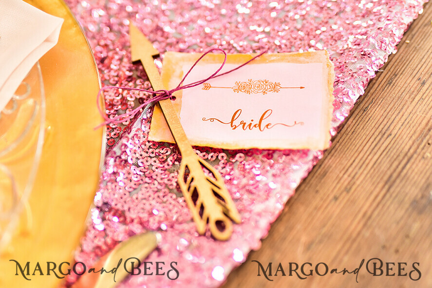 PLACE CARDS / TABLE CARDS Luxury Premium Glitter/ Gold/ Silver/ Rose Gold Luxury Boho Gold Deckle-Edge Wedding Place Cards, Elegant Wedding Place Card with Pink Twine and Wooden Arrow, Modern Wedding Stationery, Custom Escort Cards