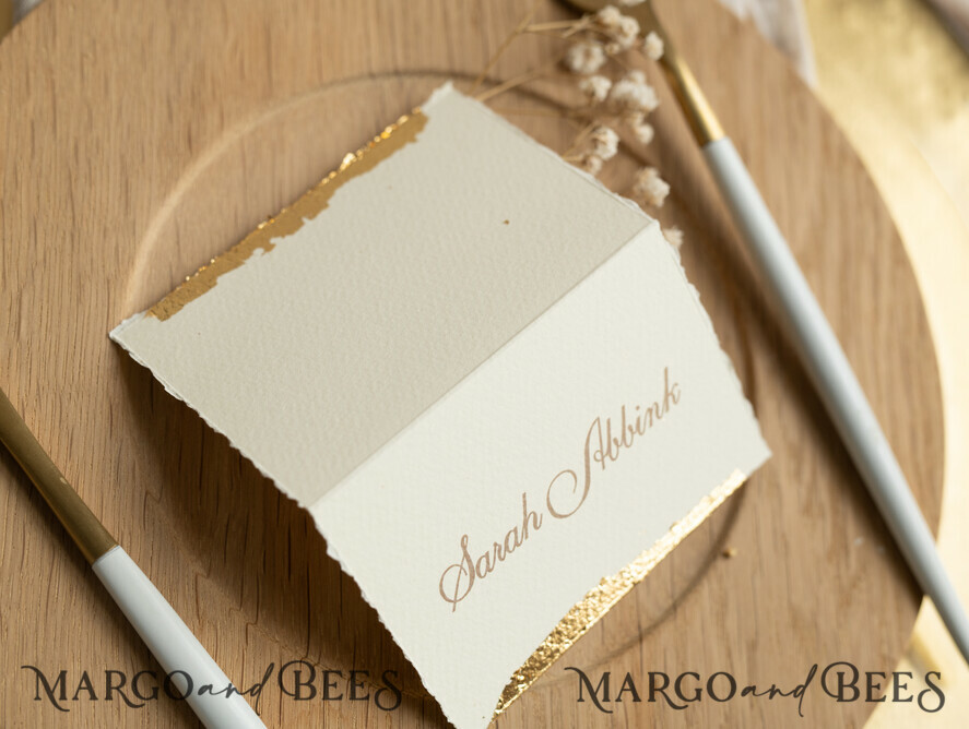PLATZKARTEN / TISCHKARTEN
Luxus Premium Glitzer/ Gold/ Silber/ Roségold Romantische goldene Folien-Tischkarten für die Hochzeit, Elfenbeinfarbene Hochzeitseinladungen mit gezackten Kanten, Elegante Platzkarten, Personalisierte Hochzeitsdekoration