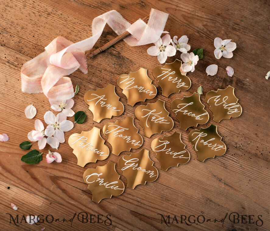 PLACE CARDS / TABLE CARDS Luxury Premium Glitter/ Gold/ Silver/ Rose Gold Gold Acrylic Place Cards, 3D Gold Luxurious Wedding Seating Name Card, Elegant Acrylic Wedding Name Tags, Custom Laser Engraved Escort Cards, Editable Text