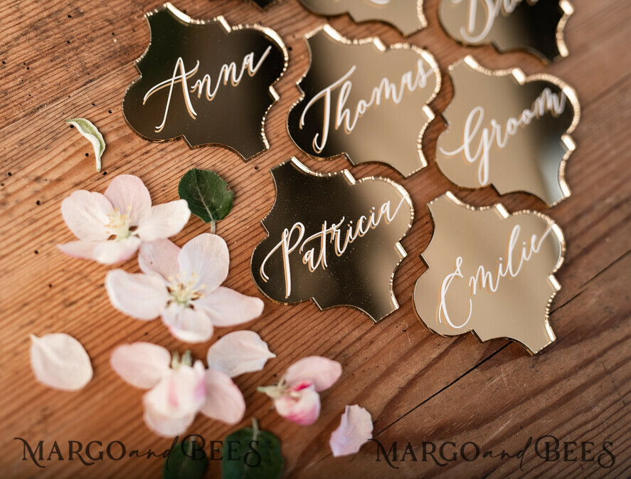 PLACE CARDS / TABLE CARDS Luxury Premium Glitter/ Gold/ Silver/ Rose Gold Gold Acrylic Place Cards, 3D Gold Luxurious Wedding Seating Name Card, Elegant Acrylic Wedding Name Tags, Custom Laser Engraved Escort Cards, Editable Text