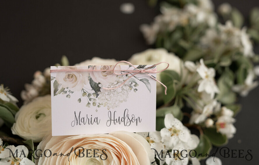 PLACE CARDS / TABLE CARDS Romantic Boho/ Botanical/ Floral White Rose Romantic Wedding Place Cards with Light Pink Twine, Elegant Wedding Name Tags, Rose Table Place Cards for Your Wedding, Boho Place Cards, custom text