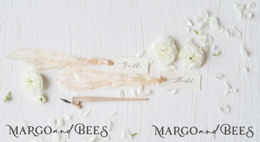 PLACE CARDS / TABLE CARDS Romantic Boho/ Botanical/ Floral Romantic Deckle-Edge Ivory Wedding Place Cards with Silk Ribbon, Elegant Wedding Table Place Cards, Minimalistic Name Tags for Your Wedding Tables, Simple Cards