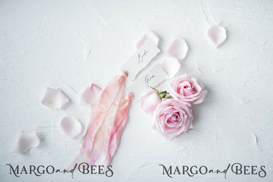 PLACE CARDS / TABLE CARDS Romantic Boho/ Botanical/ Floral White Deckle-Edge Wedding Place Cards with Dyed Silk Ribbon, Elegant Custom Wording Table Place Cards, Minimalistic Name Tags, Simple Modern Wedding Stationery