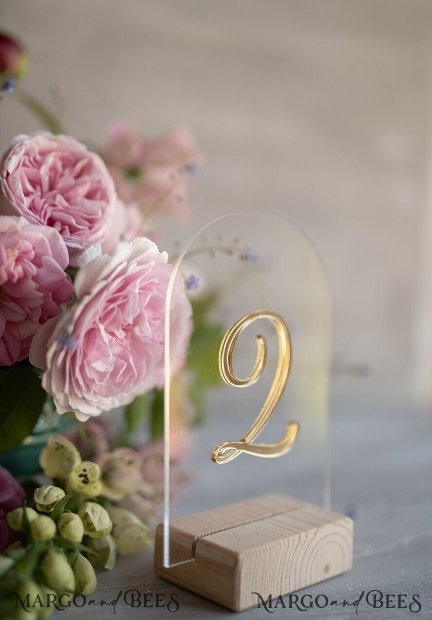 TABLE DECOR SIGNS Acrylic table decor Numbers Acrylic Arch Table Numbers, Clear Acrylic and gold Sign, Transparent Plexi Table Numbers, Luxury Wedding Table Decor, Wedding Signage Gold mirror table numbers