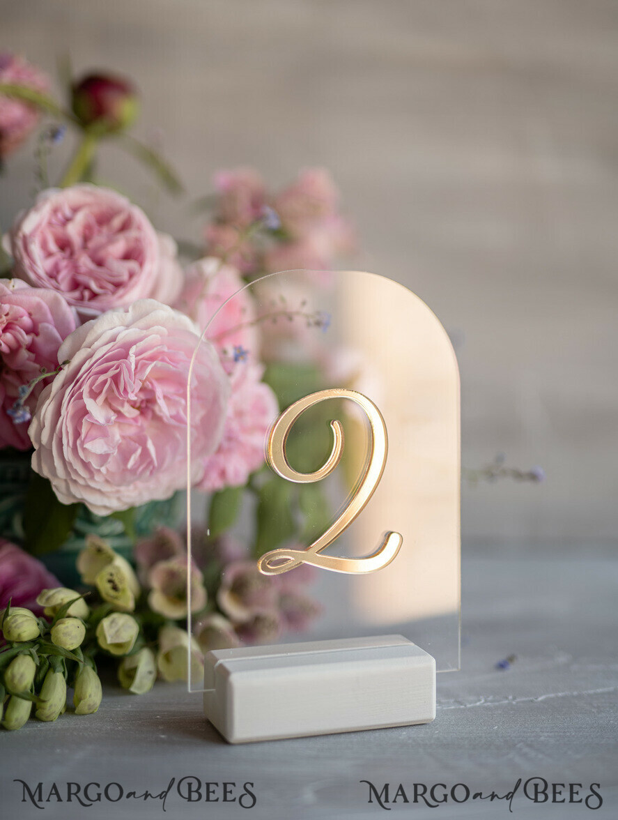 TABLE DECOR SIGNS Acrylic table decor Numbers Acrylic Arch Table Numbers, Clear Acrylic and gold Sign, Transparent Plexi Table Numbers, Luxury Wedding Table Decor, Wedding Signage Gold mirror table numbers