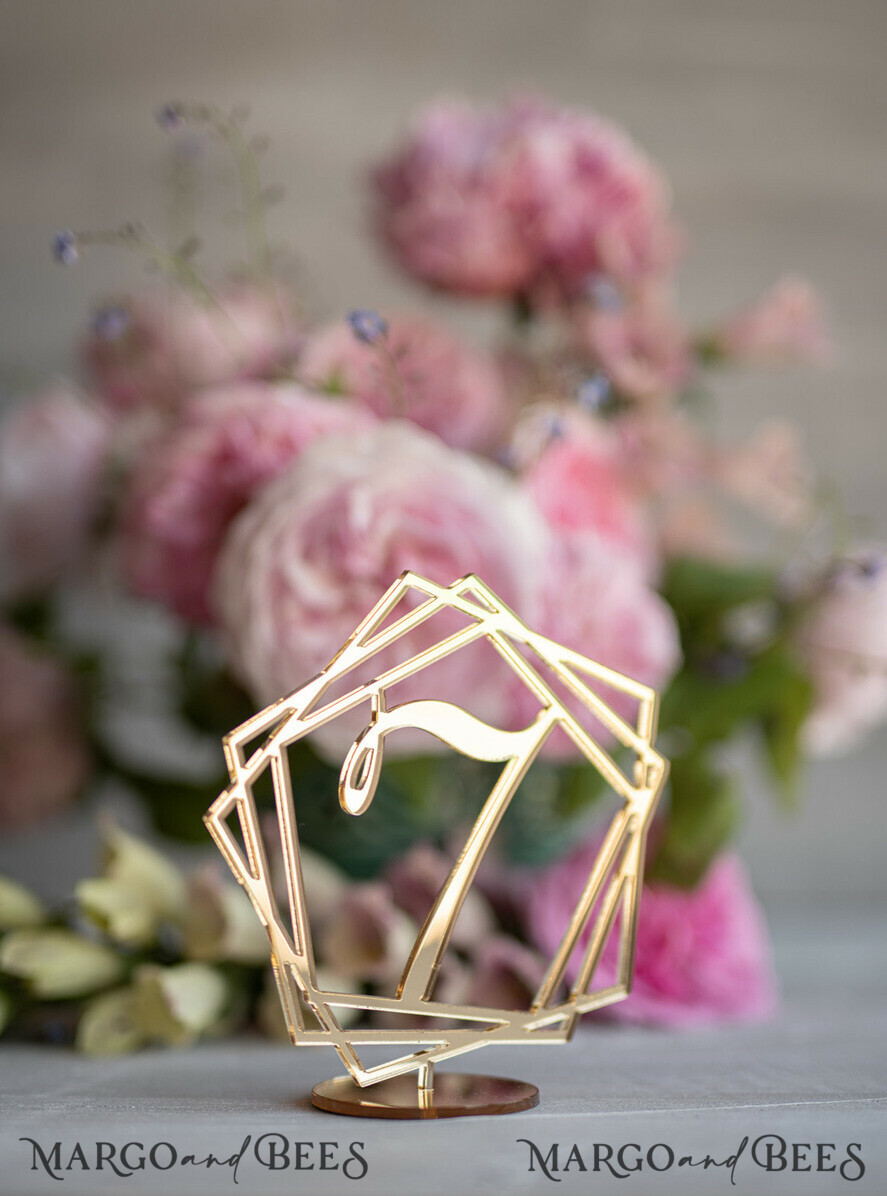 TABLE DECOR SIGNS Acrylic table decor Numbers Acrylic Table Numbers, Clear Acrylic and gold Sign, Gold Plexi Table Numbers, Luxury Wedding Table Decor, Wedding Signage Golden mirror geometric table numbers