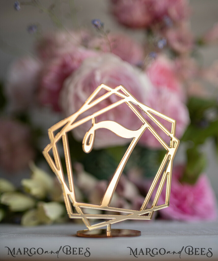 TABLE DECOR SIGNS Acrylic table decor Numbers Acrylic Table Numbers, Clear Acrylic and gold Sign, Gold Plexi Table Numbers, Luxury Wedding Table Decor, Wedding Signage Golden mirror geometric table numbers