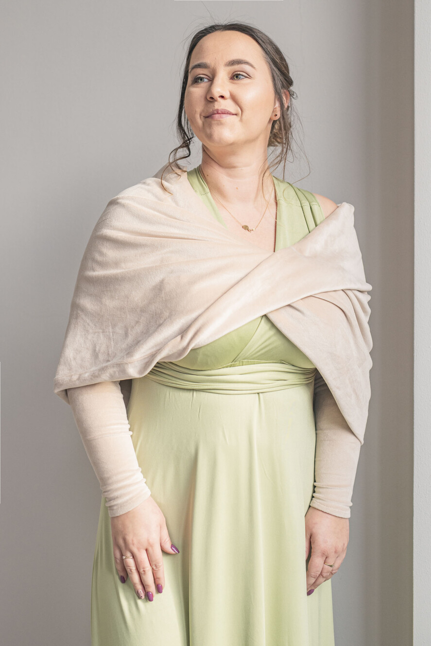 BRIDE bolero, robes, garter WEDDING BOLERO & SHRUGS beige velvet bolero with sleeves for bridesmaid, Wedding dress topper for maid of honour, cover for wedding dress, perfect white wedding bolero, velvet wedding bolero