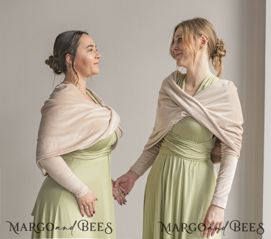 BRIDE bolero, robes, garter WEDDING BOLERO & SHRUGS beige velvet bolero with sleeves for bridesmaid, Wedding dress topper for maid of honour, cover for wedding dress, perfect white wedding bolero, velvet wedding bolero
