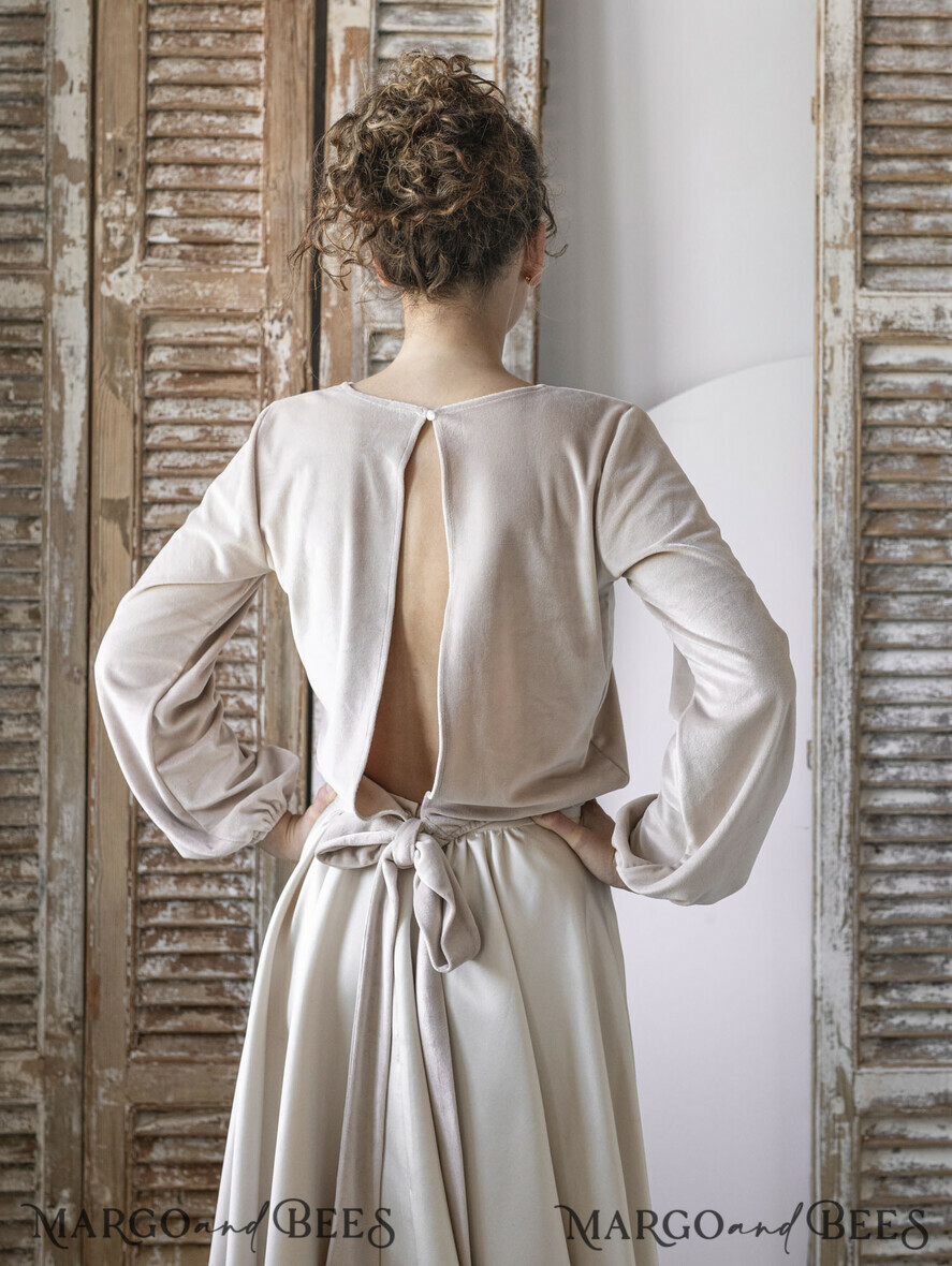 BRIDE bolero, robes, garter WEDDING BOLERO & SHRUGS Gold Sequin Wedding Bolero – Glamorous Long Sleeve Topper for Brides, Perfect for Autumn Weddings, New Year’s Eve Parties & Quinceañera Celebrations