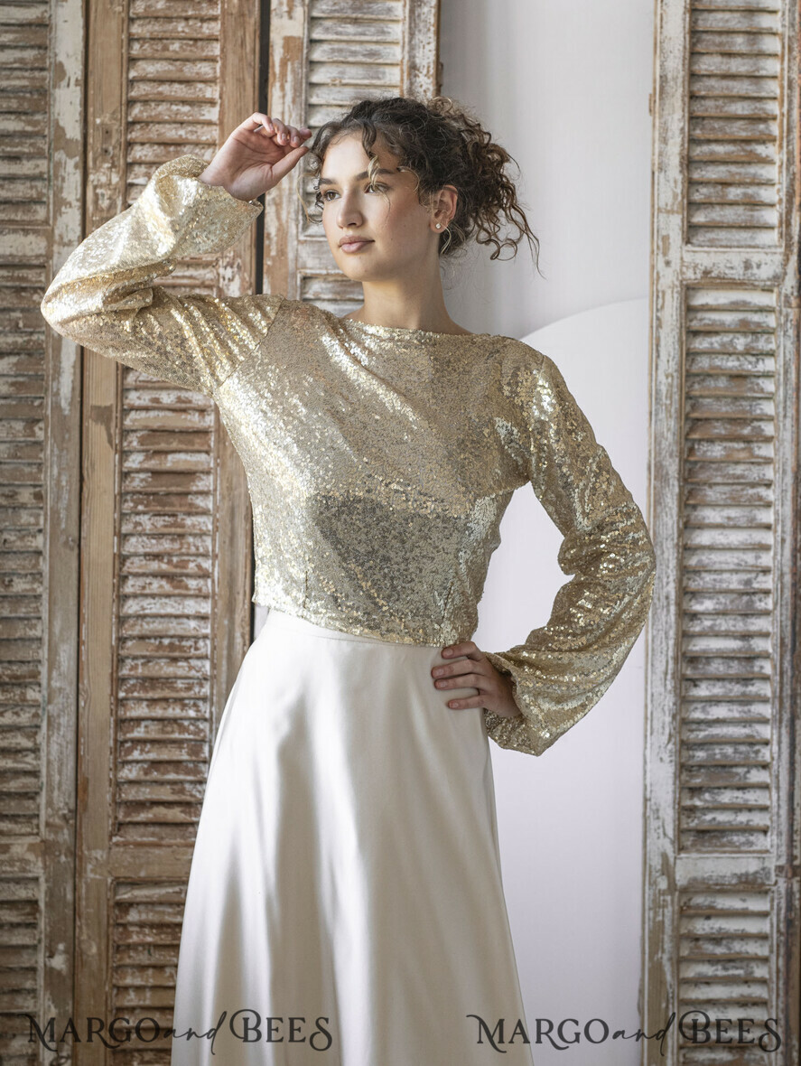 BRIDE bolero, robes, garter WEDDING BOLERO & SHRUGS Gold Sequin Wedding Bolero – Glamorous Long Sleeve Topper for Brides, Perfect for Autumn Weddings, New Year’s Eve Parties & Quinceañera Celebrations