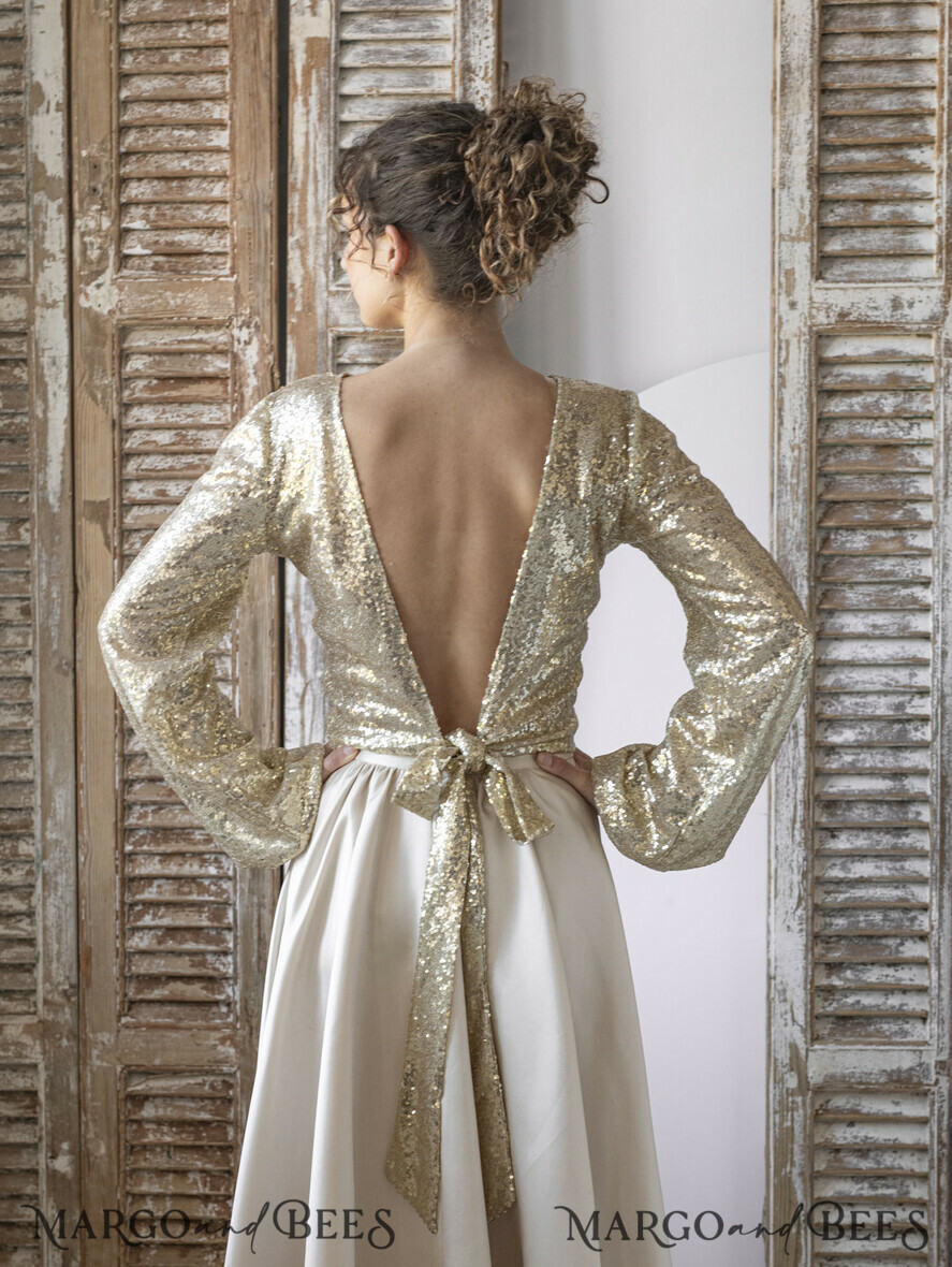 BRIDE bolero, robes, garter WEDDING BOLERO & SHRUGS Gold Sequin Wedding Bolero – Glamorous Long Sleeve Topper for Brides, Perfect for Autumn Weddings, New Year’s Eve Parties & Quinceañera Celebrations