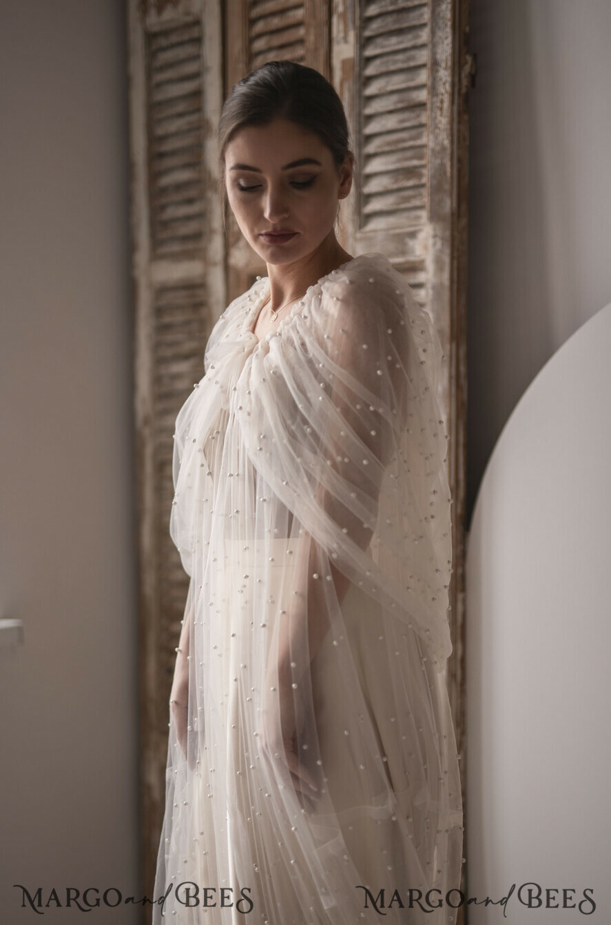 BRAUT Bolero, Kleider, Strumpfband HOCHZEITSBOLERO & SCHULTERDECKEN Bolero oder Jacke für die Braut, eleganter Hochzeitsbolero, Tüllüberwurf mit Perlen, Hochzeitsponcho