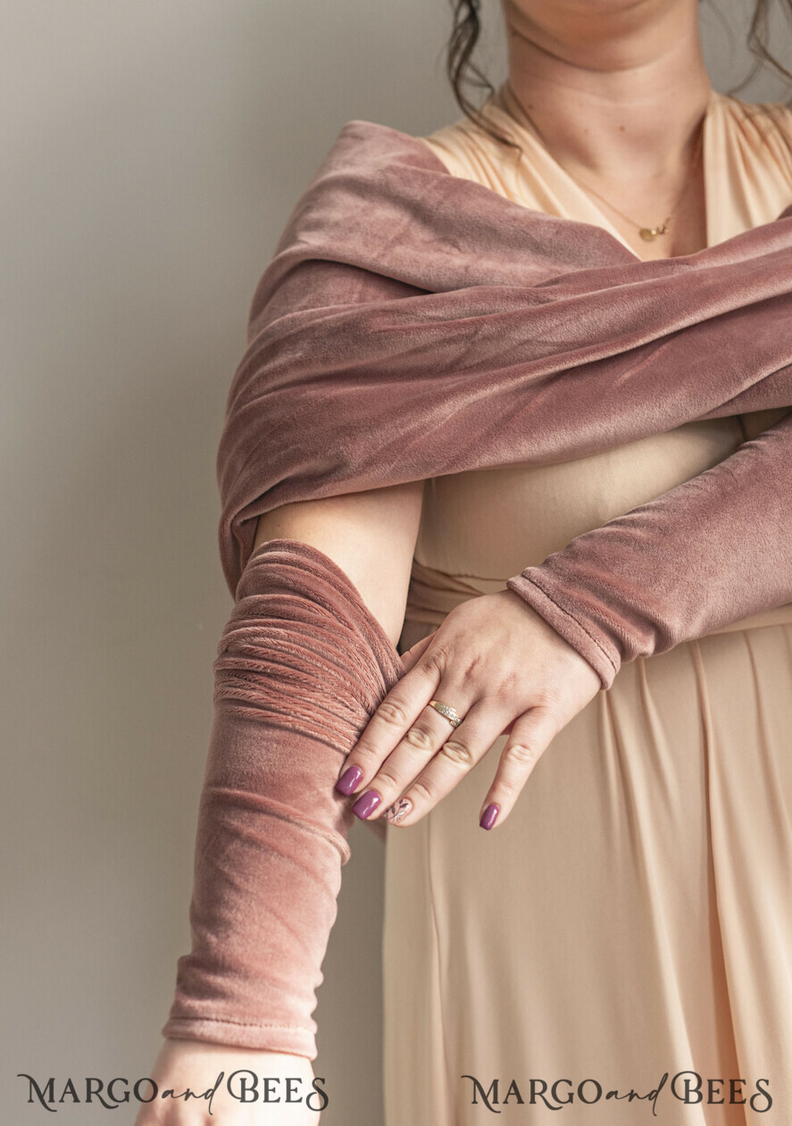 BRAUT Bolero, Kleider, Strumpfband HOCHZEITSBOLERO & SCHULTERDECKEN maulbeeren-farbenes Samt-Bolero mit Ärmeln für Brautjungfern, Hochzeitskleid-Topper für die Trauzeugin, Überzug für das Hochzeitskleid, perfektes weißes Hochzeits-Bolero, Samt-Hochzeits-Bolero