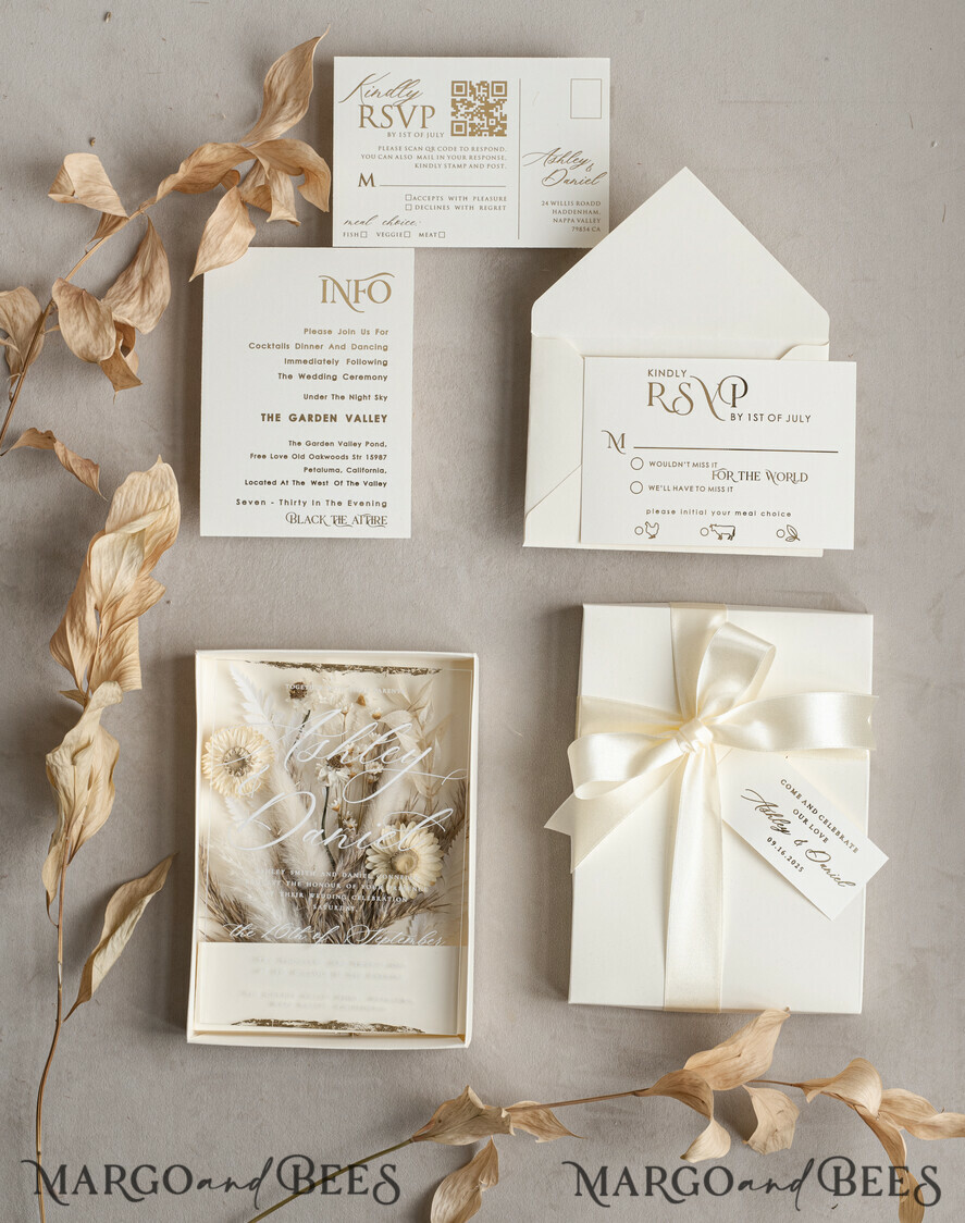 WEDDING INVITATIONS Invitations for VIP/ boxed Invites for Parents Natural Dried Flowers Wedding Invitations in velvet box, Plexi Glamour Boxed Wedding Invitation Suite Luxury, Romantic Velvet Wedding Cards, Bespoke Golden Invites