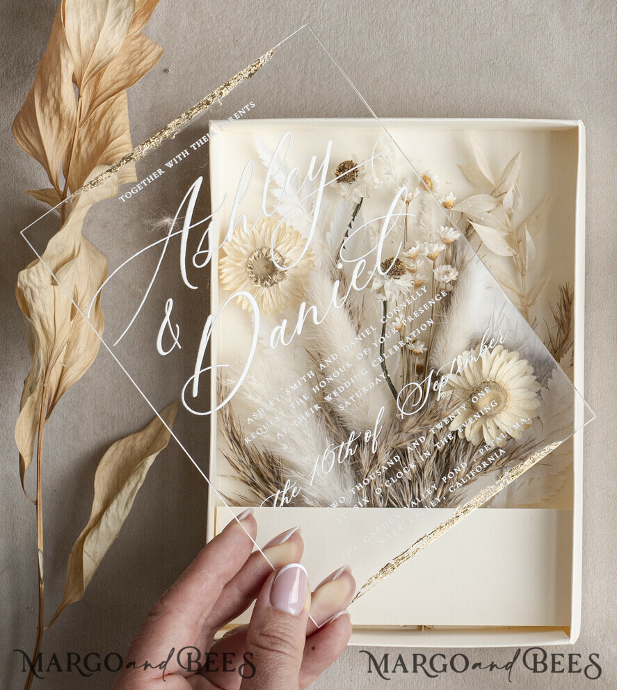 WEDDING INVITATIONS Invitations for VIP/ boxed Invites for Parents Natural Dried Flowers Wedding Invitations in velvet box, Plexi Glamour Boxed Wedding Invitation Suite Luxury, Romantic Velvet Wedding Cards, Bespoke Golden Invites