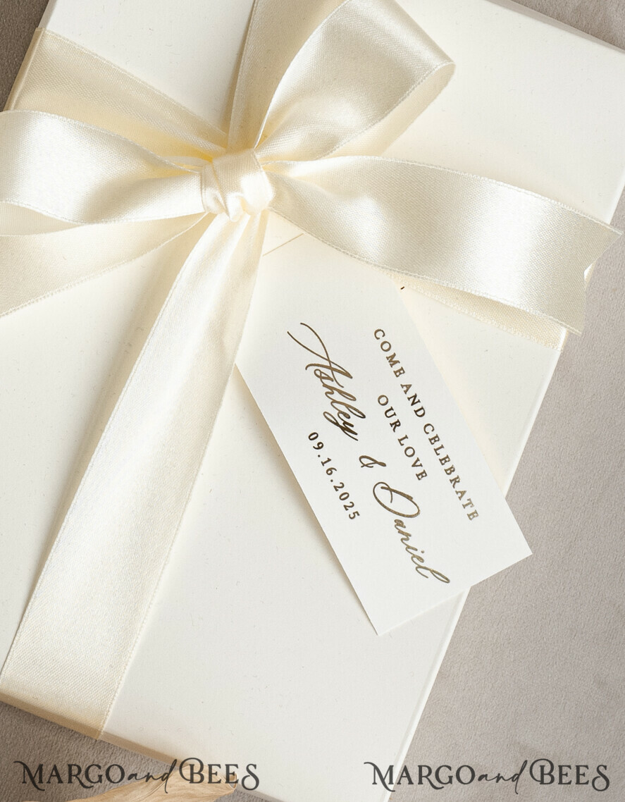 WEDDING INVITATIONS Invitations for VIP/ boxed Invites for Parents Natural Dried Flowers Wedding Invitations in velvet box, Plexi Glamour Boxed Wedding Invitation Suite Luxury, Romantic Velvet Wedding Cards, Bespoke Golden Invites