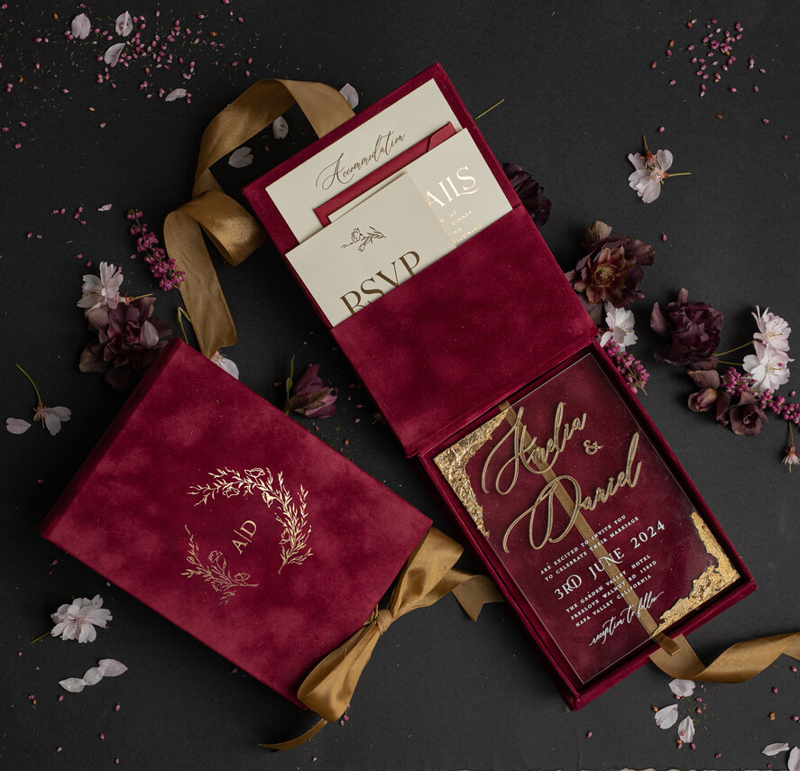 WEDDING INVITATIONS Invitations for VIP/ boxed Invites for Parents Burgundy Boxed Wedding Invitation set ,3D Golden Plexi Wedding Invitation Suite Luxury Box, Elegant Boho Velvet Wedding Cards, Bespoke Golden Invites