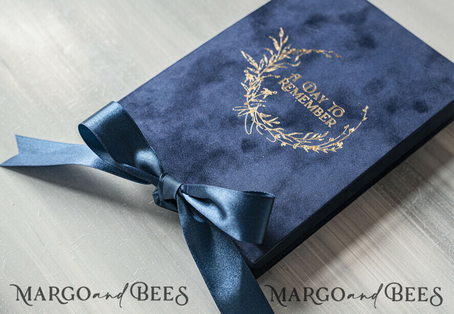 WEDDING INVITATIONS Invitations for VIP/ boxed Invites for Parents Vip Navy Blue Gold Foil Wedding Invitations in velvet box, Plexi Glamour Wedding Invitation Suite Luxury Box, Romantic Velvet Wedding Cards, Bespoke Golden Invites