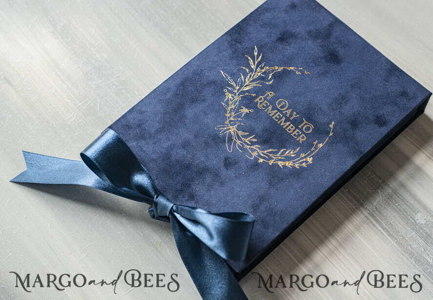 WEDDING INVITATIONS Invitations for VIP/ boxed Invites for Parents Vip Navy Blue Gold Foil Wedding Invitations in velvet box, Plexi Glamour Wedding Invitation Suite Luxury Box, Romantic Velvet Wedding Cards, Bespoke Golden Invites
