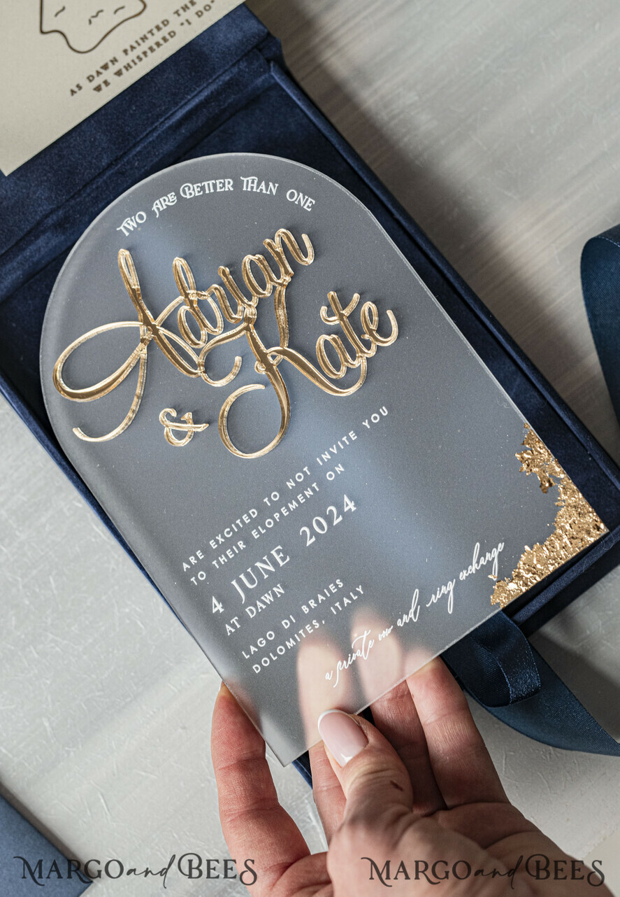 WEDDING INVITATIONS Invitations for VIP/ boxed Invites for Parents Vip Navy Blue Gold Foil Wedding Invitations in velvet box, Plexi Glamour Wedding Invitation Suite Luxury Box, Romantic Velvet Wedding Cards, Bespoke Golden Invites
